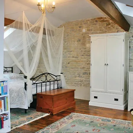 1 Bedroom Lovely In Naudouin Holiday home Paizay-Naudouin-Embourie